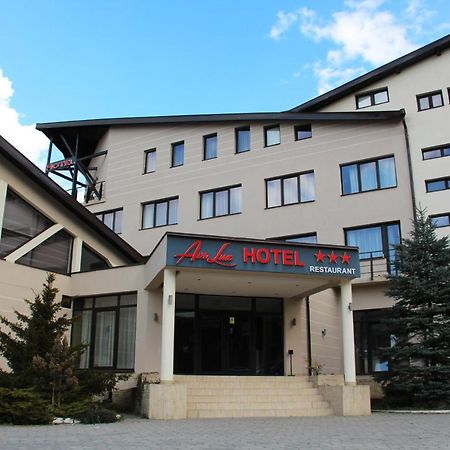 Hotel Ave Lux Négyfalu Kültér fotó
